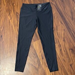 NWT Nike Tight Fit Power Dri-Fit Black Leggings